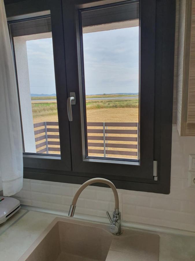 Island View Apartments Moudhros Bagian luar foto