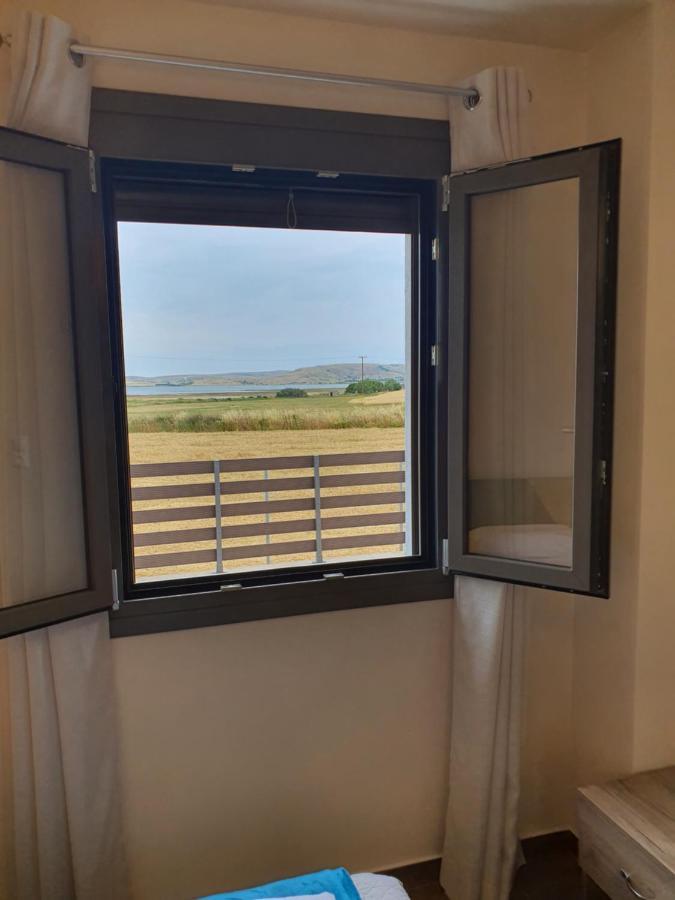 Island View Apartments Moudhros Bagian luar foto